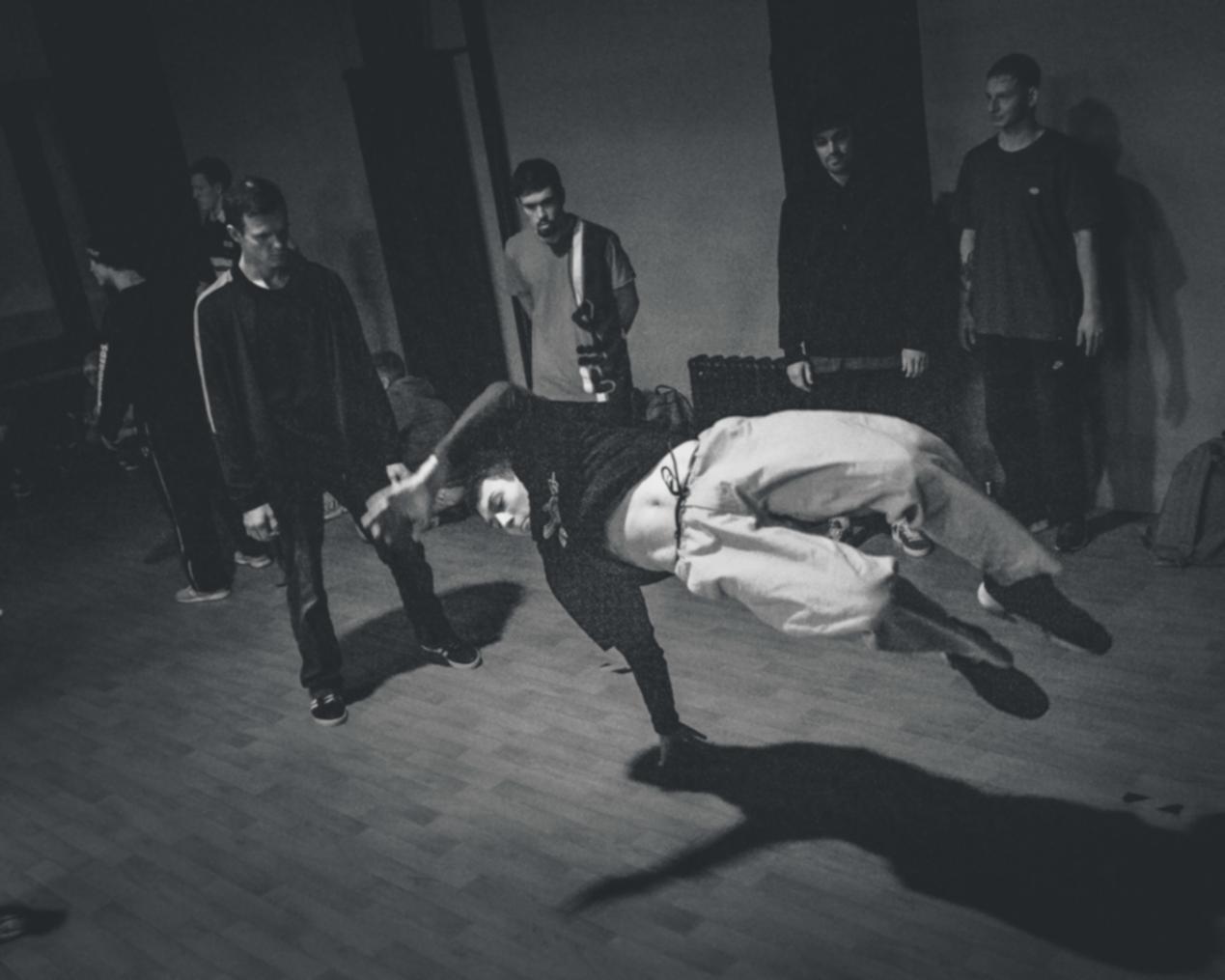 Групове заняття з фрістайл танців